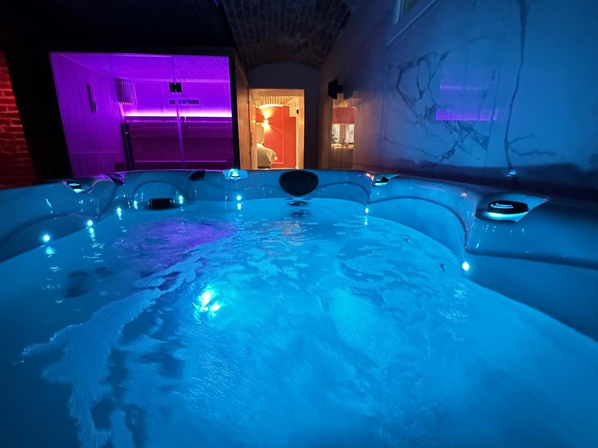 Le Bijou - Appartement, Sauna Et Jacuzzi - Lille Exterior foto