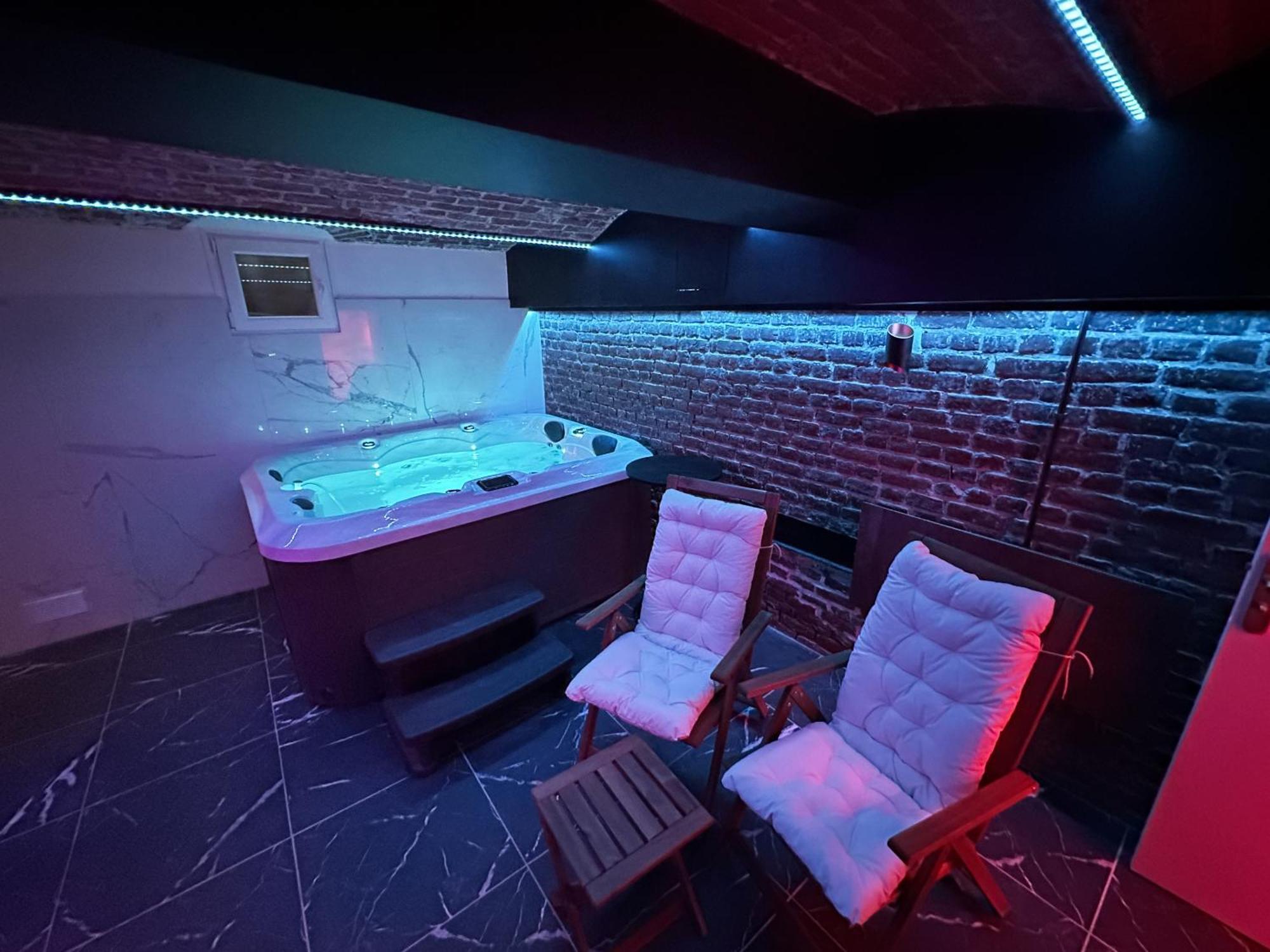 Le Bijou - Appartement, Sauna Et Jacuzzi - Lille Exterior foto