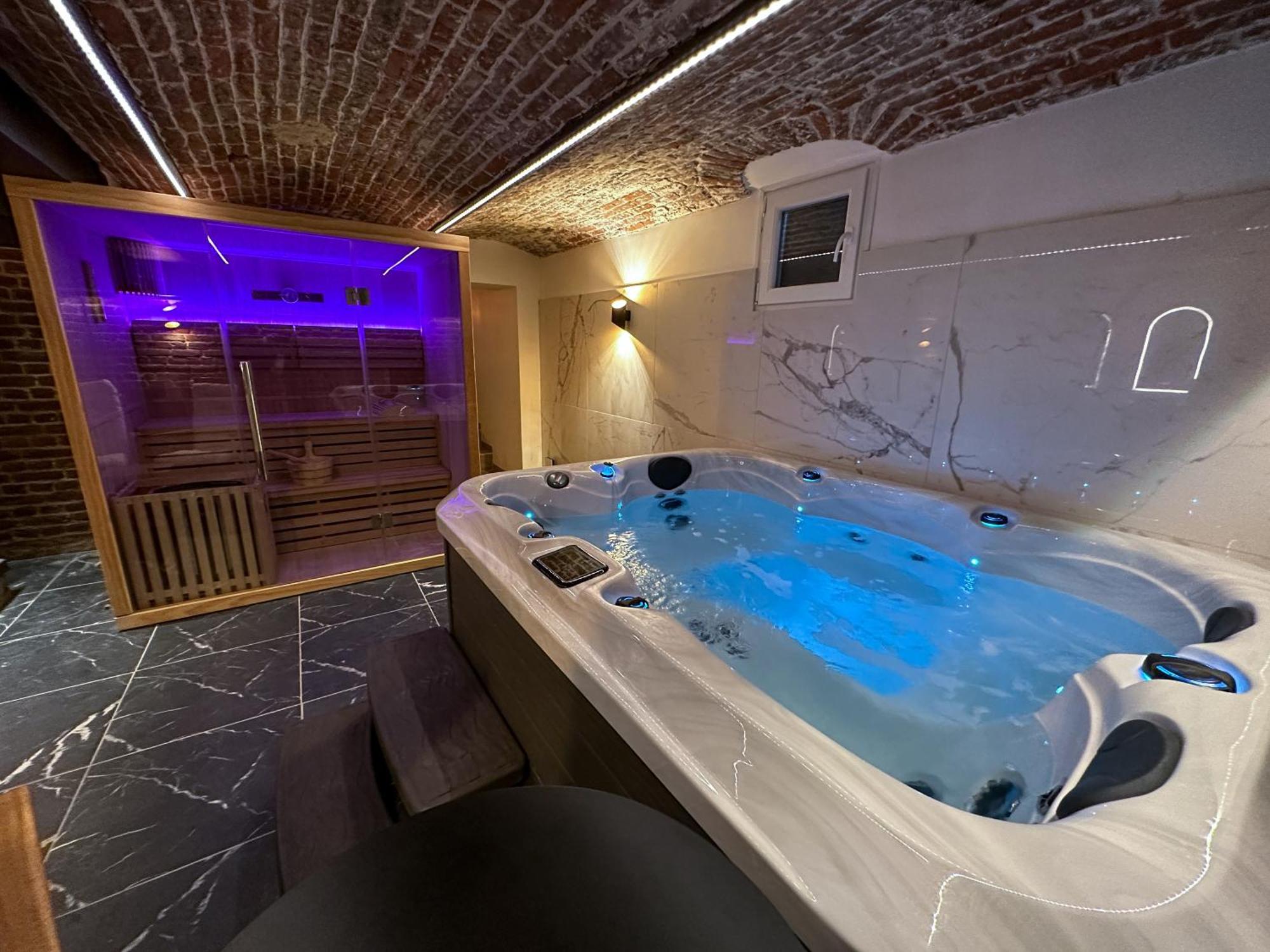 Le Bijou - Appartement, Sauna Et Jacuzzi - Lille Exterior foto